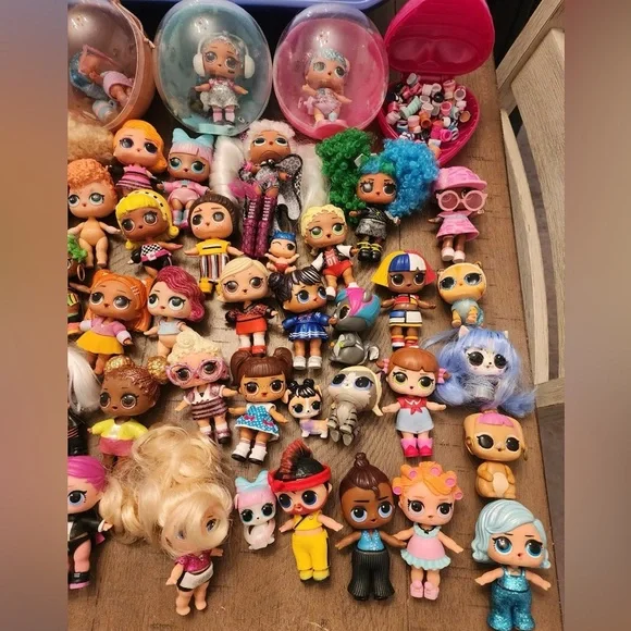 LOL Surprise Doll Large Lot Of Dolls Pets Babies & Accessories - Picture 2 of 6